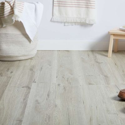 vinyl-flooring-materials-1314764_0415-2c0ef9712d7e4e8e838acb34399df52a